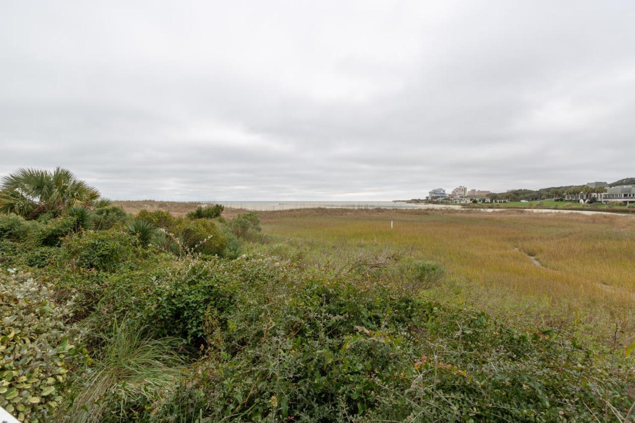 Sands Beach Club Briarcliffe Acres 外观 照片