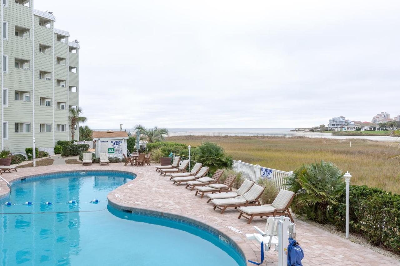 Sands Beach Club Briarcliffe Acres 外观 照片
